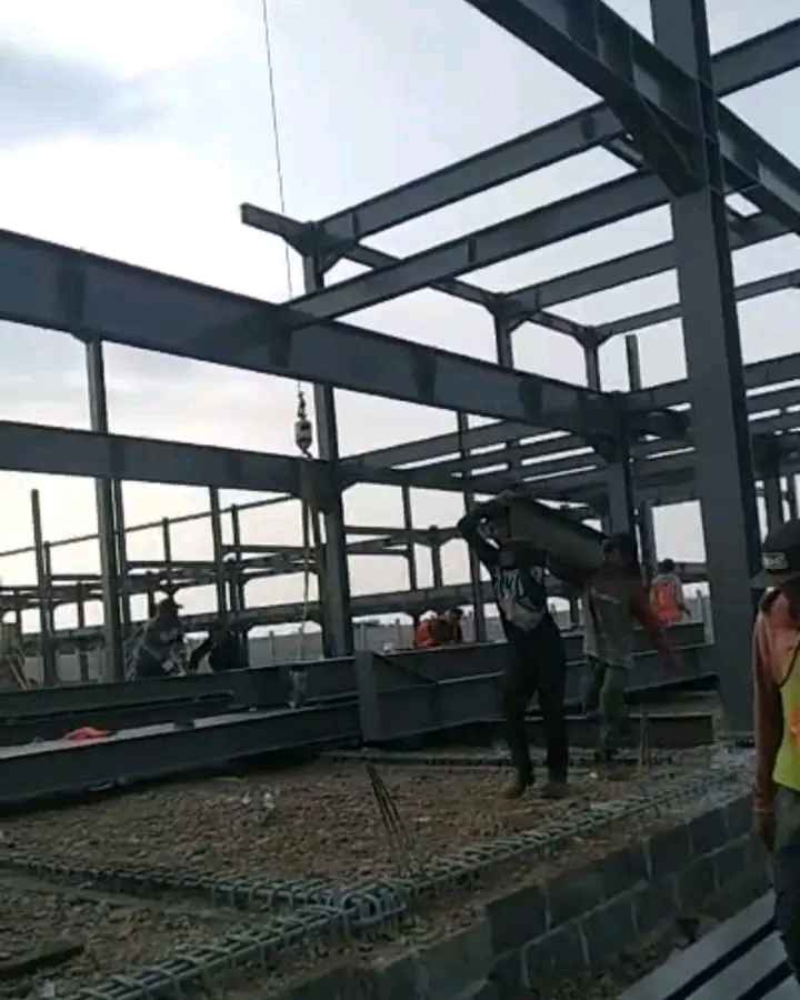 Konstruksi Gudang Adalah